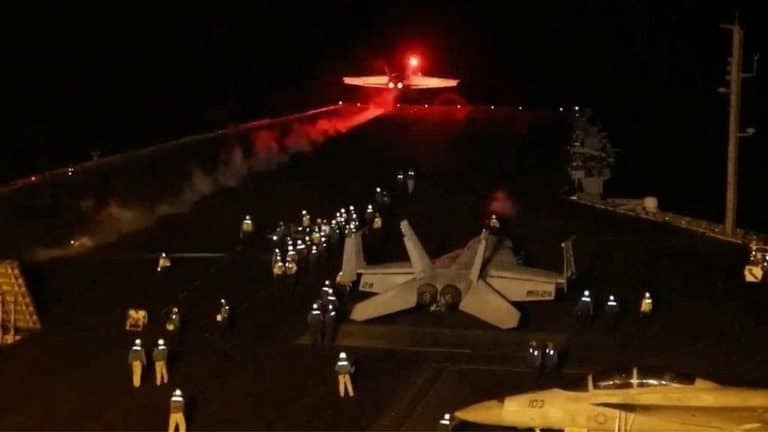 Νέα πλήγματα ΗΠΑ και Βρετανίας κατά των ανταρτών Χούθι