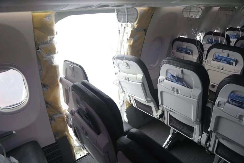Καθηλωμένα μέχρι νεοτέρας τα Boeing 737 Max 9 μετά το περιστατικό με την Alaska Airlines