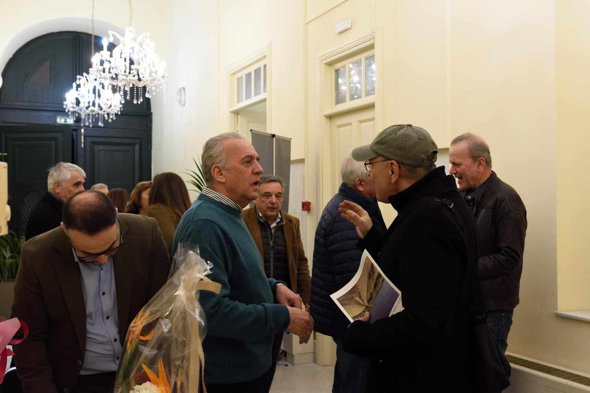Εσωτερική εικόνα άρθρου