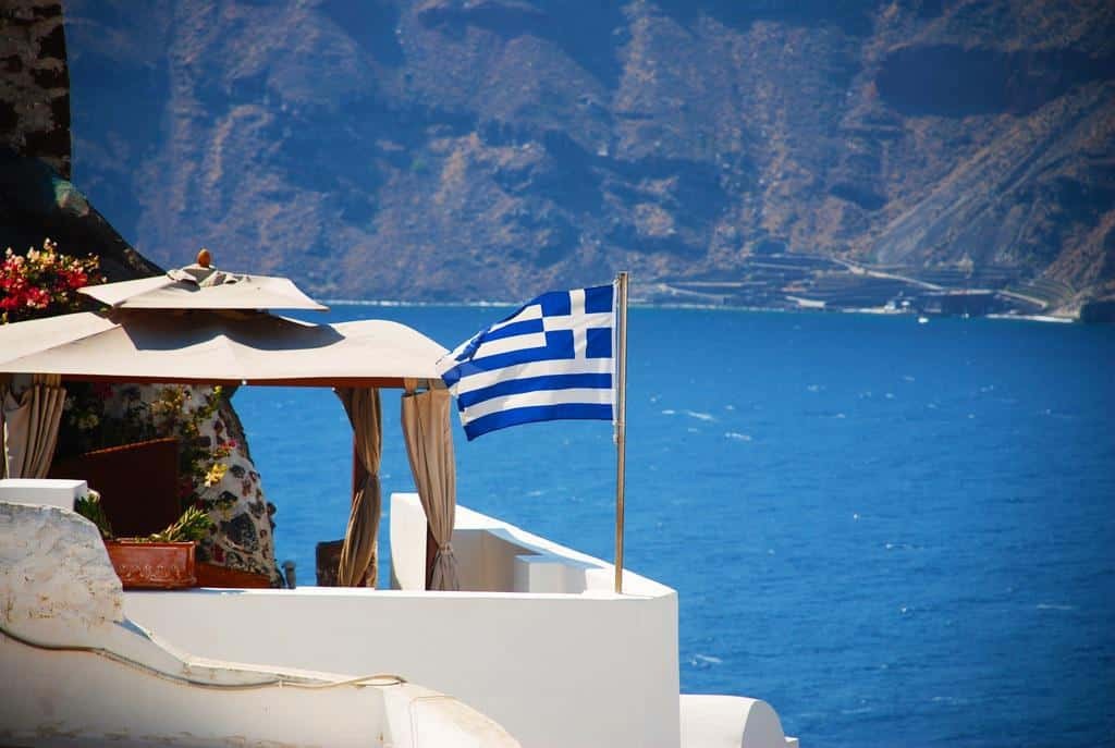 Ποιο Κυκλαδίτικο νησί εξυμνεί η εφημερίδα «The Sun» – Είναι «μαγνήτης» για οικογένειες και ζευγάρια