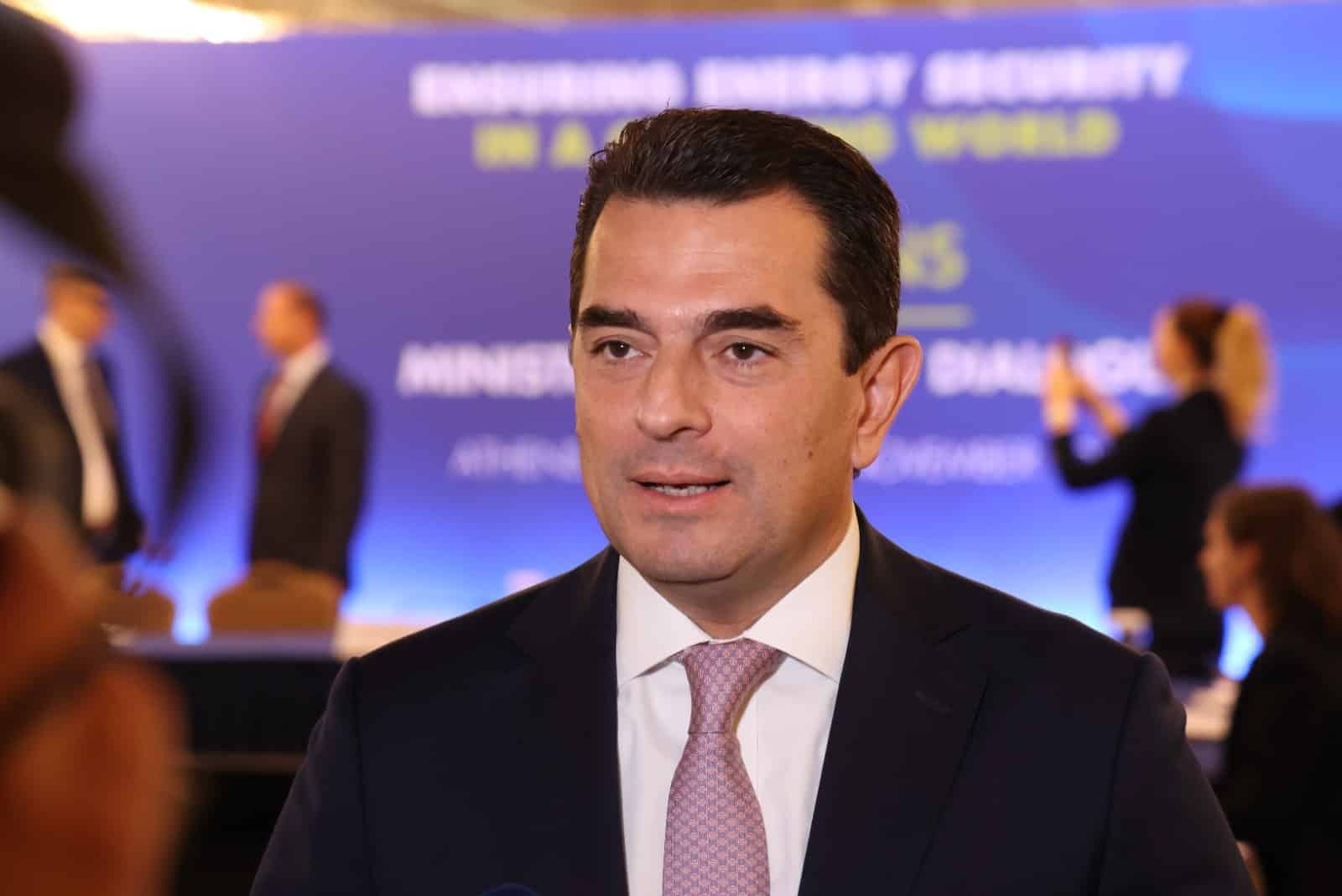 Σκρέκας: Σε μόλις 10 λεπτά η ίδρυση ακόμη 12 μορφών επιχειρήσεων
