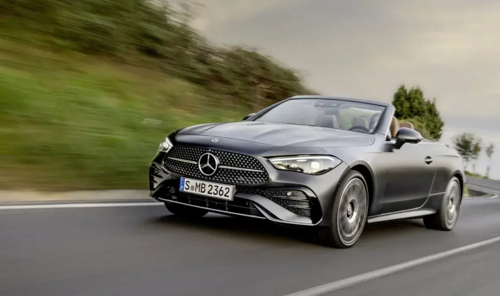 Αποκαλύφθηκε η νέα Mercedes-Benz CLE Cabriolet