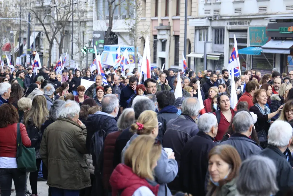 Πάτρα: Μεγάλη συγκέντρωση για τον ένα χρόνο από την τραγωδία στα Τέμπη – Ποιοι συμμετέχουν