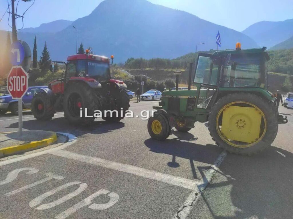 Αγρότες έκλεισαν την εθνική οδό στον κόμβο του Μπράλου – Εγκλωβισμένοι εκατοντάδες οδηγοί