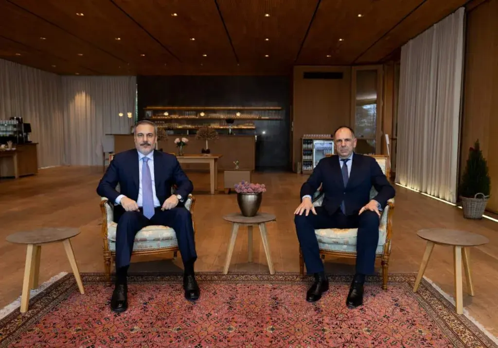 Συνάντηση Γεραπετρίτη-Φιντάν στο Μόναχο – Τι συζήτησαν