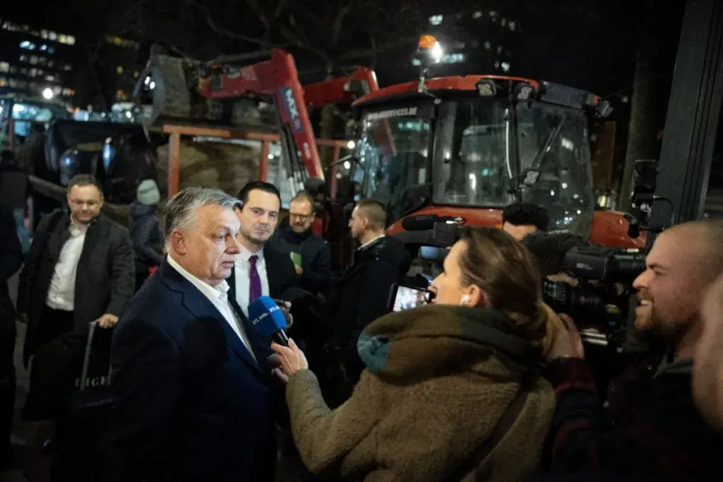 Ο Ορμπάν στο πλευρό των θυμωμένων αγροτών στις Βρυξέλλες – «Λάθος της Ευρώπης να μην παίρνει σ