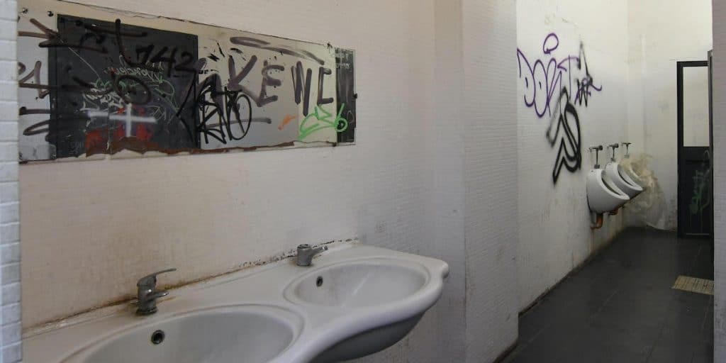 Σάλος για τον βιασμό 13χρονης επί 30 λεπτά από παράνομους μετανάστες – Χημικό ευνουχισμό ζητά ο Σαλβίνι [Βίντεο]