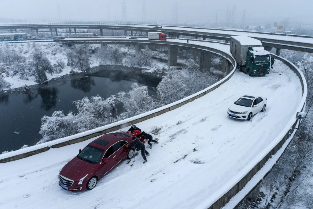Πολικό ψύχος σαρώνει την Κίνα – Θερμοκρασίες ρεκόρ μέχρι και 52,3 βαθμούς κάτω από το μηδέν