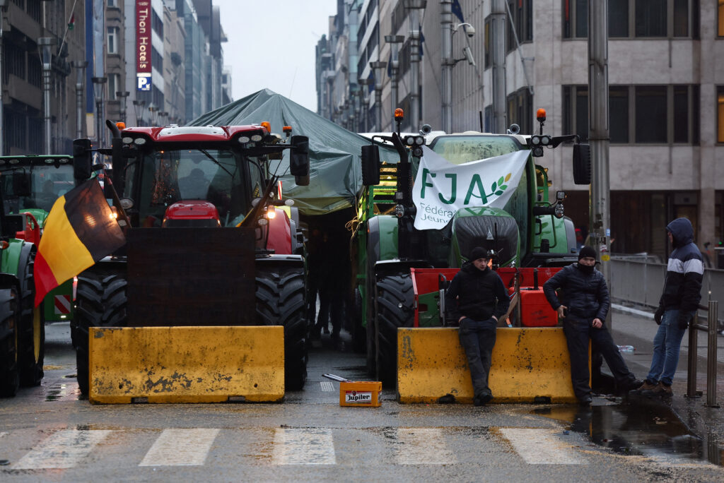 Αγρότες: Η κατάληψη των Βρυξελλών και το τέλος των μπλόκων σε Θεσσαλία και Μακεδονία