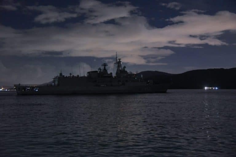 H φρεγάτα «Ύδρα» σε επικίνδυνα νερά – Τα κρίσιμα σημεία και οι απειλές