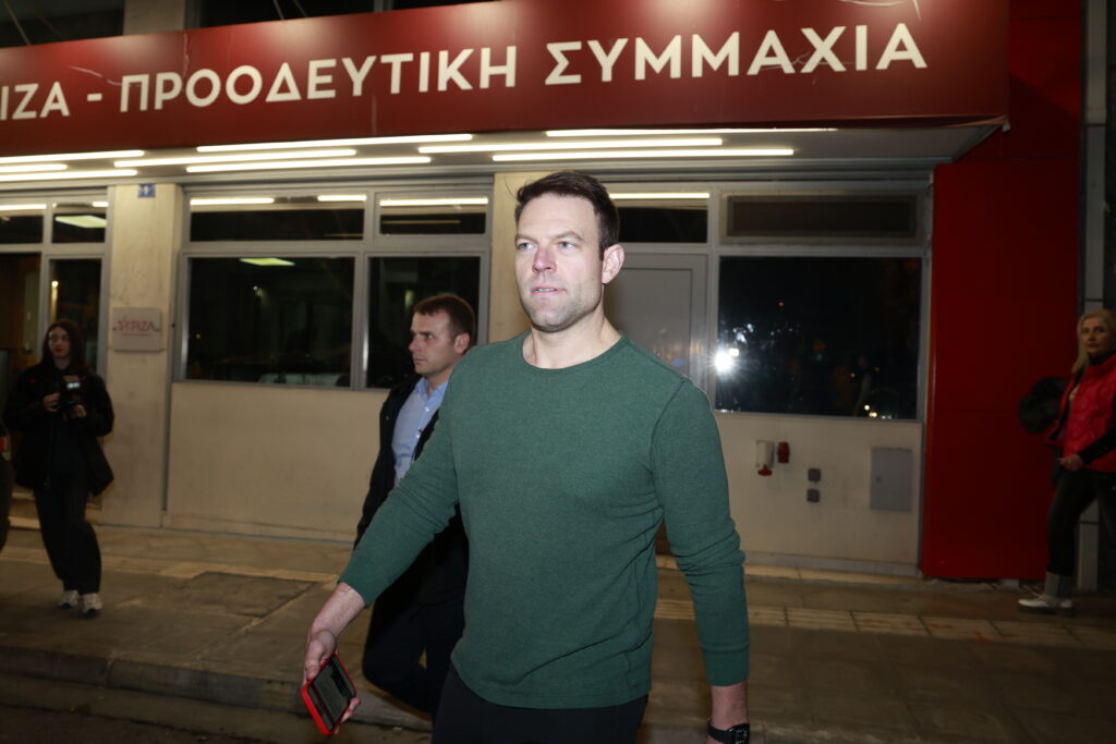 Στέφανος Κασσελάκης: «Ο ΣΥΡΙΖΑ είναι πολύ σκληρός για να πεθάνει» – Σε εξέλιξη η συνεδρίαση