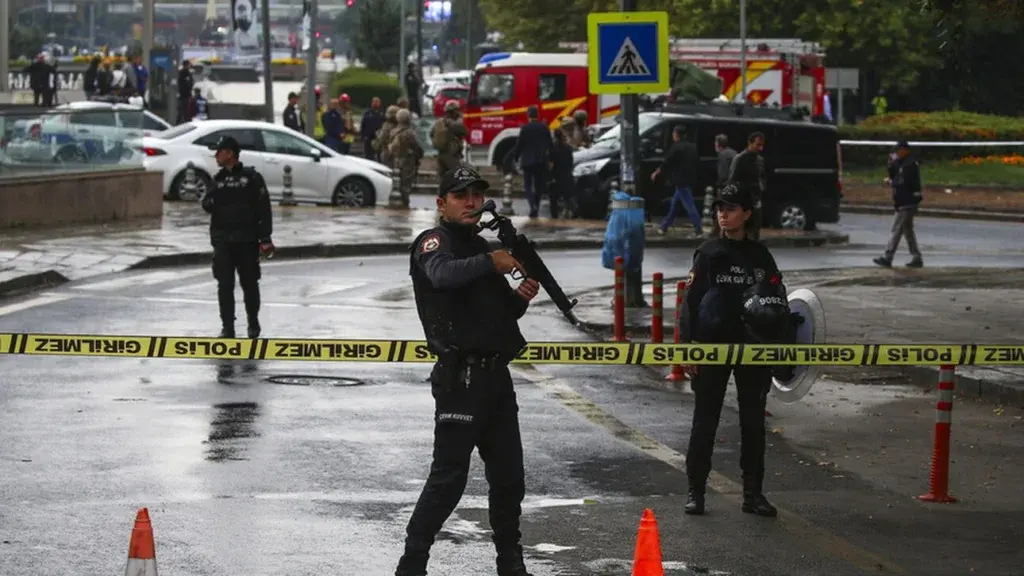 Ένοπλος εισέβαλε σε εργοστάσιο στην Τουρκία – Αναφορές για ομήρους
