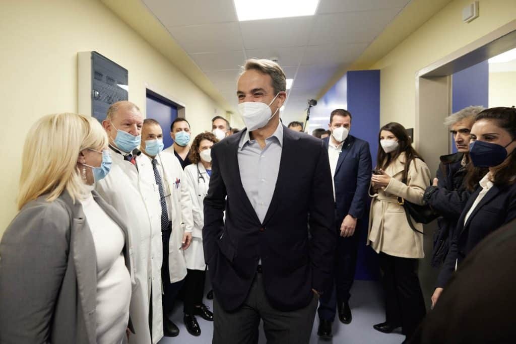 Κυριάκος Μητσοτάκης: Στο Τζάνειο για την πρώτη ανακαίνιση μετά από 60 χρόνια