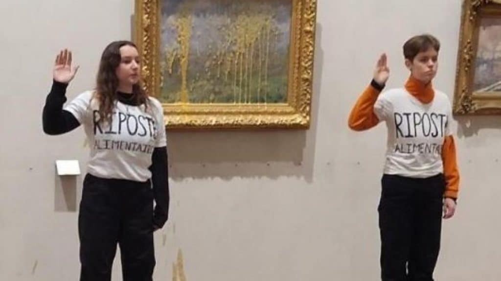 Νέα σούπα από τις ακτιβίστριες που βανδάλισαν τη Μόνα Λίζα- Ξαναχτύπησαν στην «Άνοιξη» του Μονέ [Βίν
