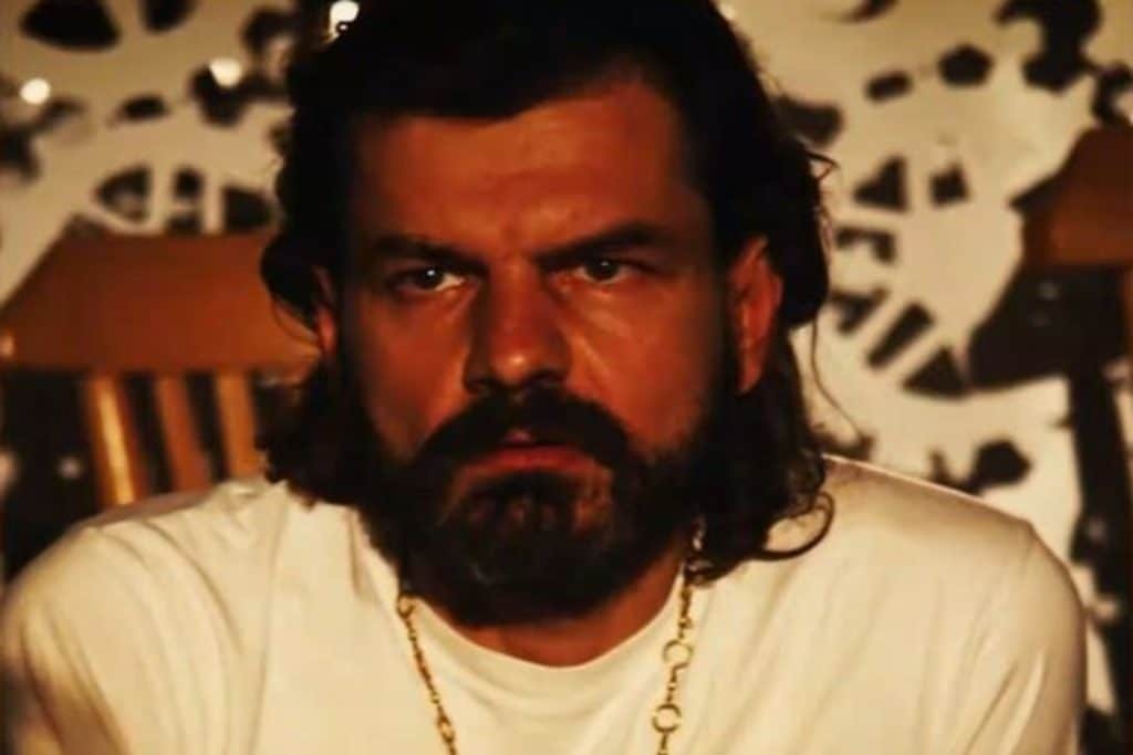 Εξάρχεια: Συγκλονίζει ο πατέρας του 50χρονου μουσικού – «Γιατί σκότωσε το παιδί μου;» [βίντεο]
