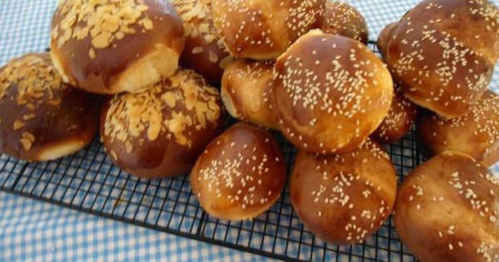 Συνταγή για «βλασερό» ψωμί από την Άνδρο
