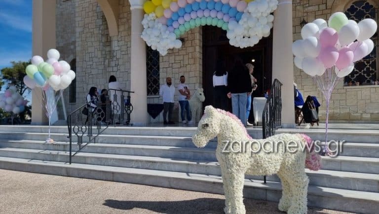 Σπαραγμός στα Χανιά στο τελευταίο αντίο στην Ραφαέλα [βίντεο και εικόνες]