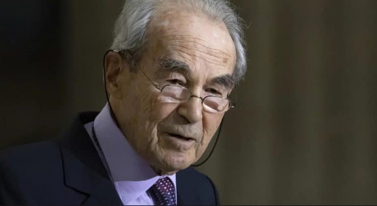 Γαλλία: Πέθανε ο πρώην υπουργός Δικαιοσύνης Ρομπέρ Μπαντεντέρ – Κατήργησε τη θανατική ποινή