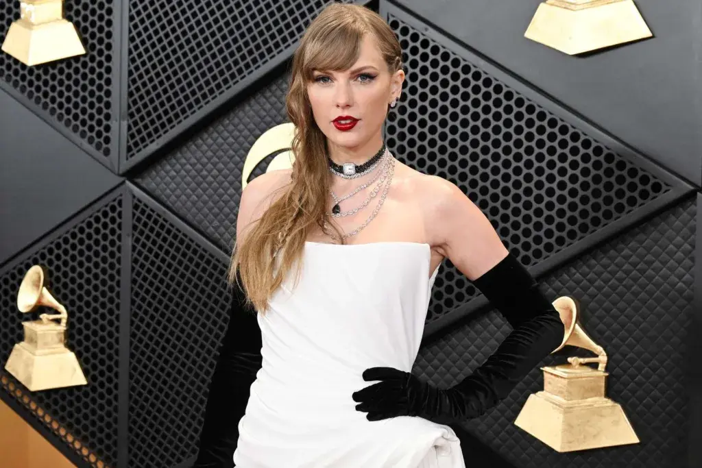 Σάλος με την αγένεια της Τέιλορ Σουίφτ στα Grammys – Προσπέρασε την Σελίν Ντιόν σαν να μην την