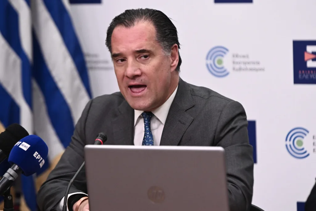 Γεωργιάδης για απογευματινά χειρουργεία: Από 300 έως 2.000 ευρώ το κόστος