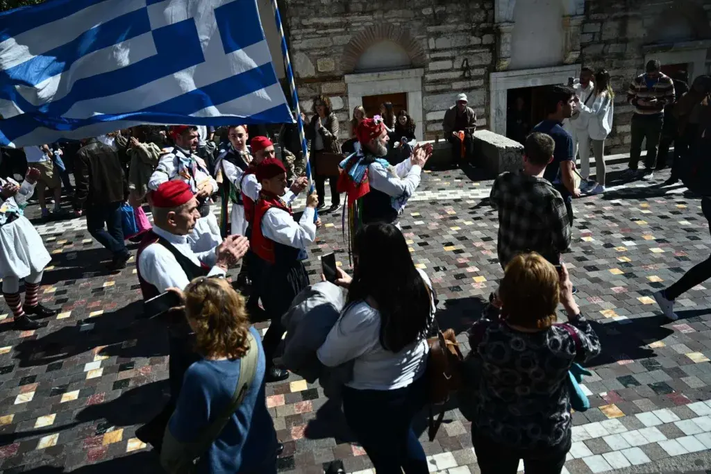 Εσωτερική εικόνα άρθρου