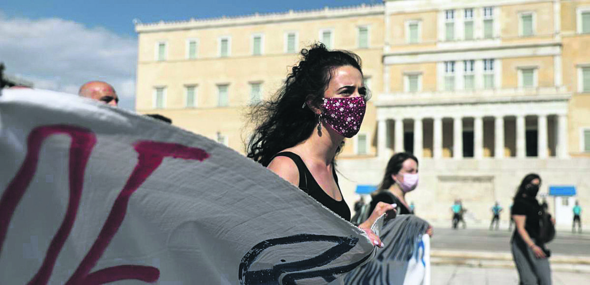 Ημέρα Γυναίκας: Δημαδάμα, Οζέκ και Τζφεράκου μιλούν στον ΕΤ για την ισότητα