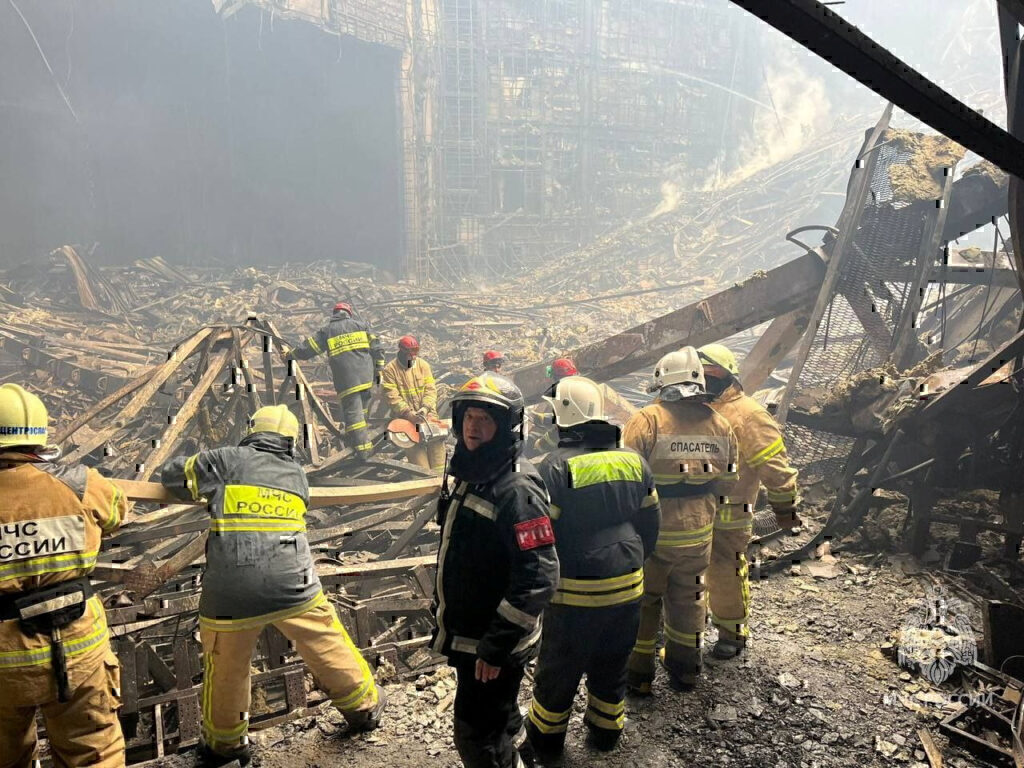 Μακελειό στη Μόσχα: Νεκροί δυο από τους δράστες λέει το ρωσικό BBC – Το χρονικό της φρίκης