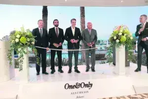 Από τα εγκαίνια του ξενοδοχειακού συγκροτήματος «One & Only Aesthesis», τον περασμένο Οκτώβριο, παρουσία του πρωθυπουργού Κυριάκου Μητσοτάκη.