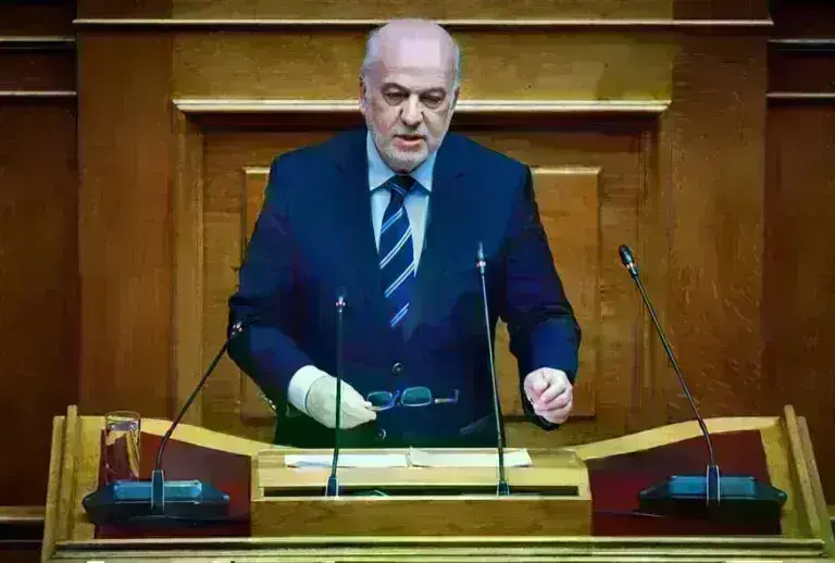 Πρόταση δυσπιστίας – Φλωρίδης: Για τα μπάζα όσοι επικαλούνται τα μπαζώματα