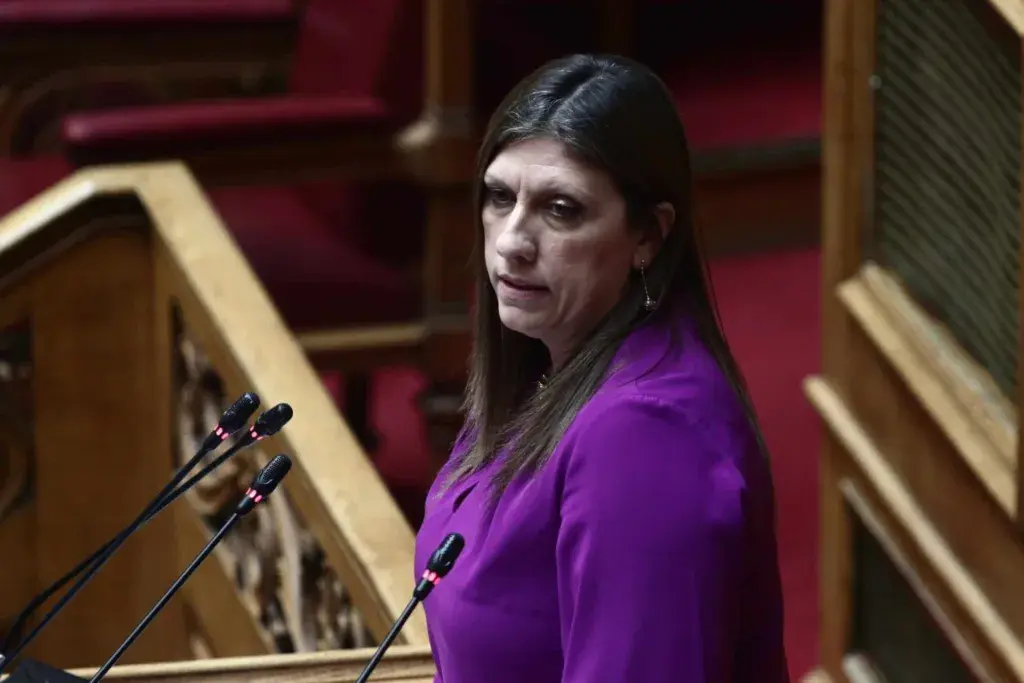 Η νύχτα θα είναι μακρά στη Βουλή: Ένα-ένα τα άρθρα του νομοσχεδίου για τα μη κρατικά ΑΕΙ διαβάζει η 