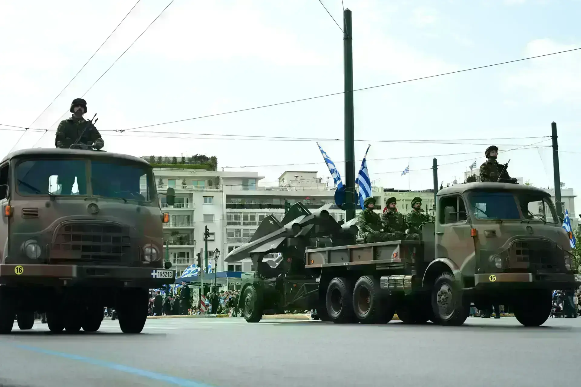 Στρατιωτική παρέλαση στην Αθήνα για την εθνική επέτειο της 25ης Μαρτίου 1821