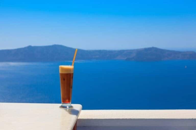 Taste Atlas: Ο ελληνικός φρέντο ανώτερος του ιταλικού…καπουτσίνο