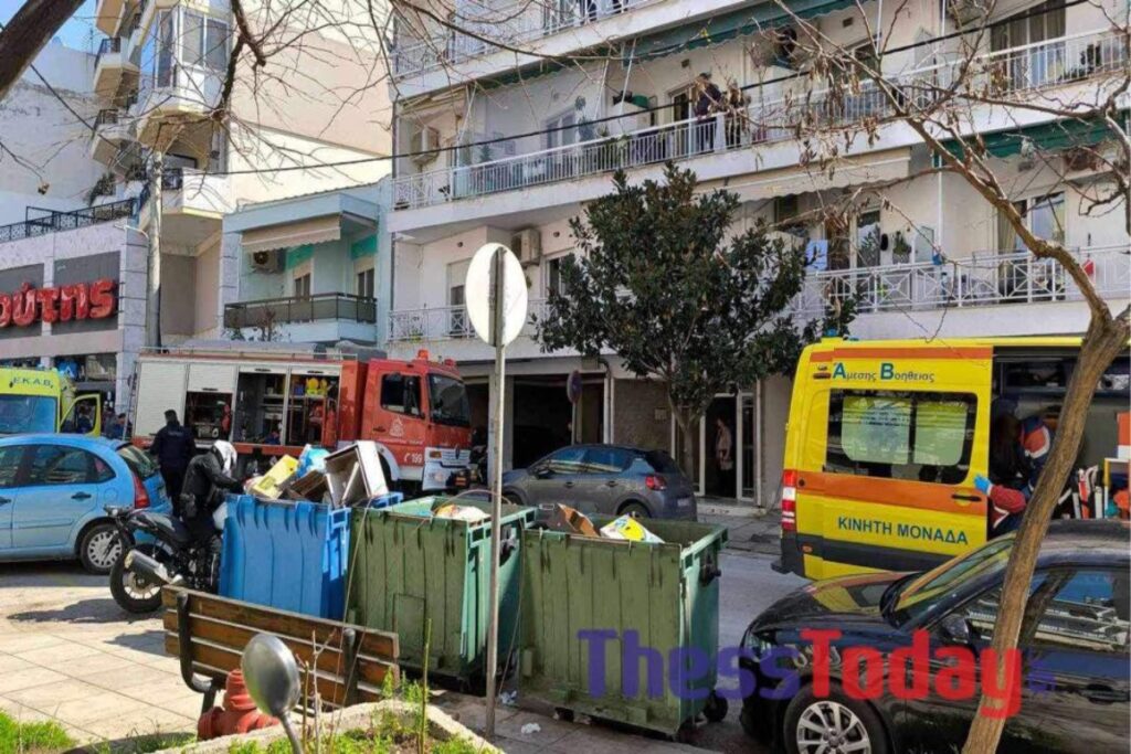 Θρήνος στην Αλεξανδρούπολη: Εργασίες στην ταράτσα με τον πατέρα του έκανε ο 15χρονος – Το σημείο που έχασε τη ζωή του [βίντεο]