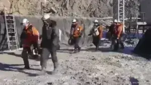 Ρωσία: Δεκατρείς εργάτες έχουν παγιδευτεί σε χρυσωρυχείο