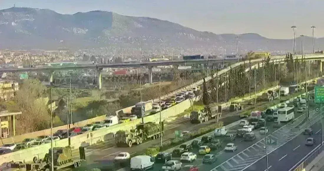 25η Μαρτίου: Τα άρματα για την παρέλαση κατέβηκαν τον Κηφισό - Δείτε το βίντεο