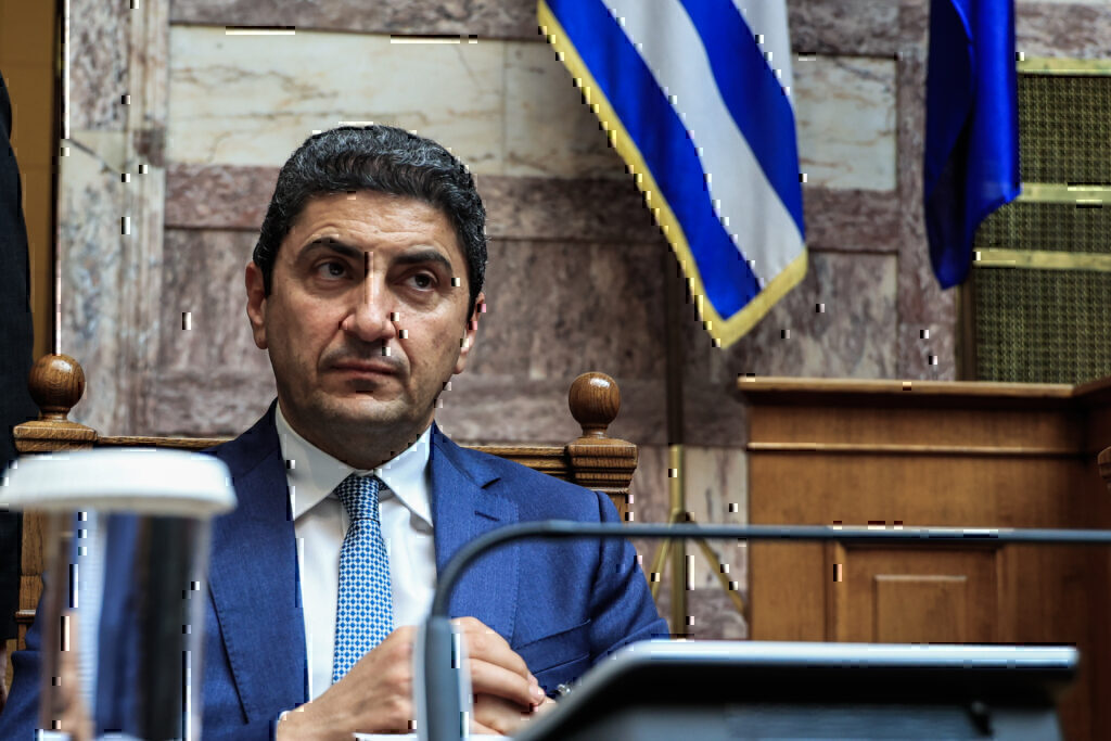 Πρόταση δυσπιστίας – Αυγενάκης: Η αντιπολίτευση εργαλειοποίησε τον πόνο των οικογενειών