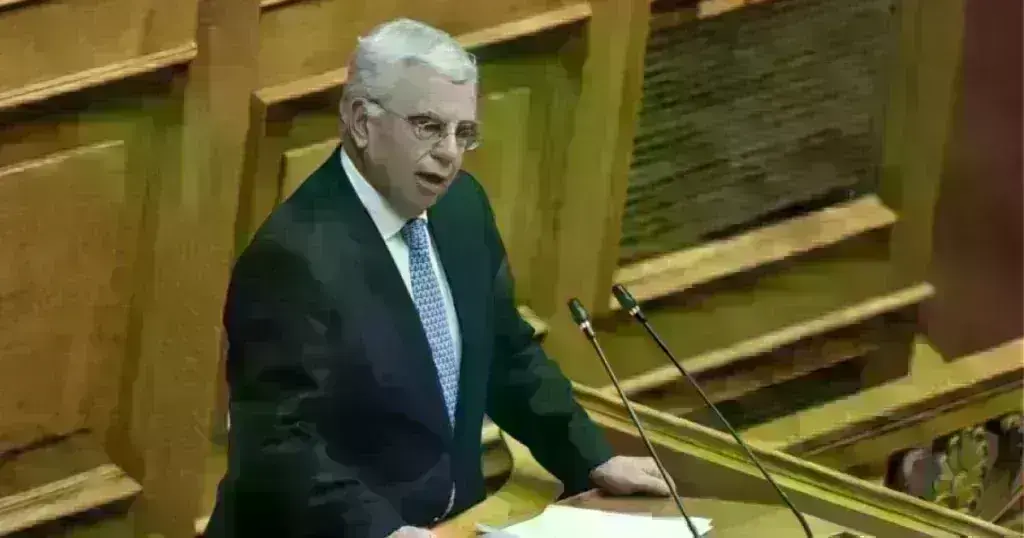 Στράτος Σιμόπουλος στον ΕΤ: Οχι άρση υπουργικής ασυλίας για παράλειψη, αμέλεια χωρίς δόλο