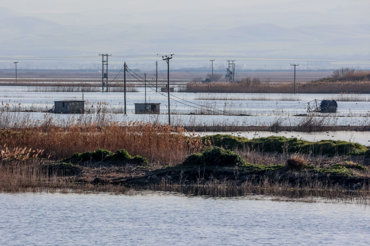 λίμνη Κάρλα