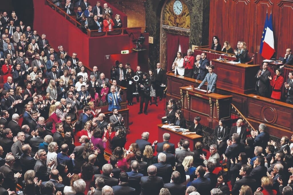 Γαλλία: Τα τρία σενάρια για σχηματισμό κυβέρνησης