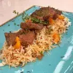 Εύκολη συνταγή για μοσχαράκι λεμονάτο με πολίτικο ρύζι