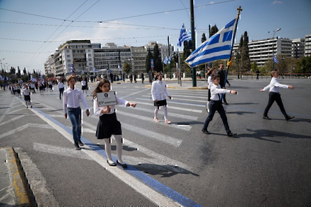 Καιρός: Κακοκαιρία εξπρές από την Ιταλία, ποιες περιοχές «θα χτυπήσει» – Η πρώτη πρόγνωση για την 25η Μαρτίου
