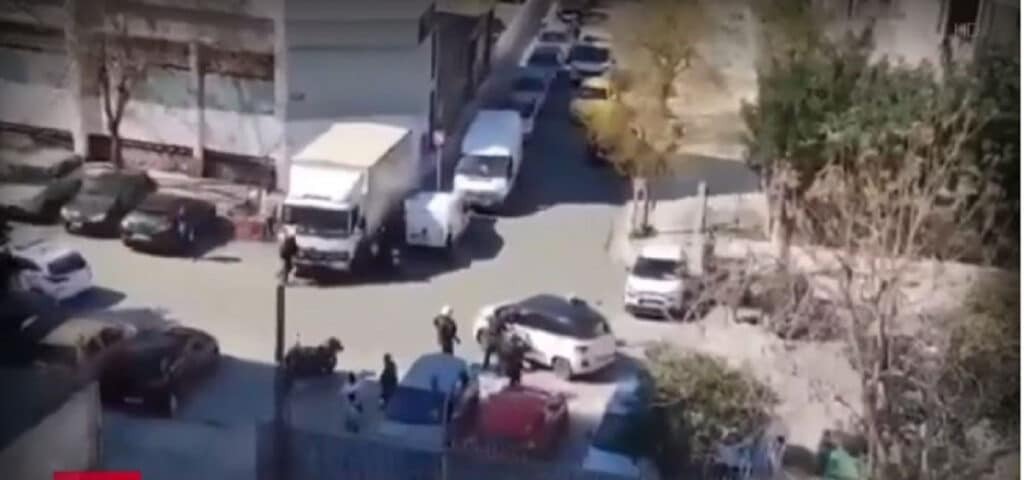 Λιοσίων: Βίντεο ντοκουμέντο από την άγρια καταδίωξη με πυροβολισμούς και επικίνδυνους ελιγμούς