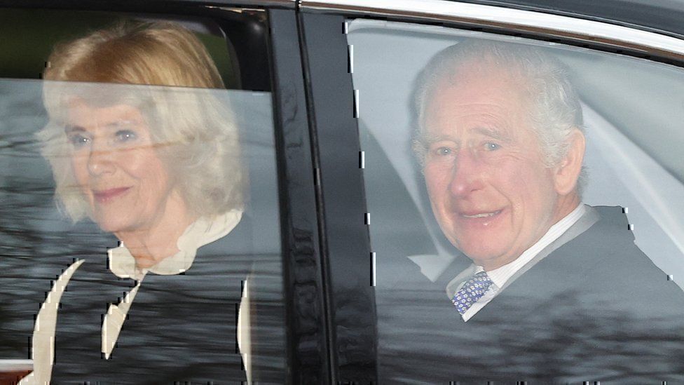Ο βασιλιάς Κάρολος φεύγει από το Clarence House [Βίντεο]