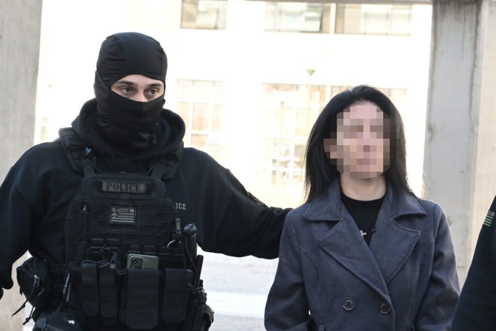 Κολωνός: Εκτός φυλακής τις επόμενες ώρες η μητέρα της 12χρονης – Σήμερα η απόφαση για τα ελαφρυντικά στους 19 κατηγορούμενους