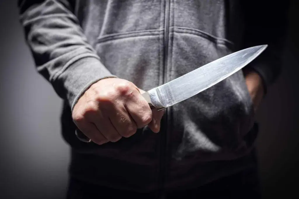 Εύβοια: Άνδρας εντοπίστηκε μαχαιρωμένος