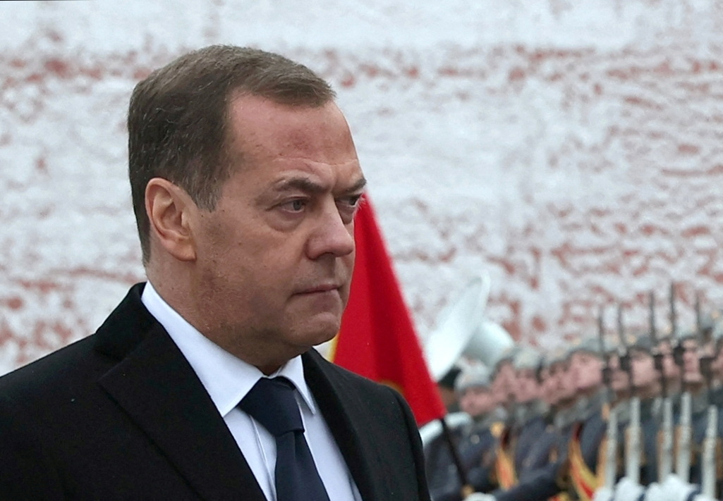 Μεντβέντεφ: Καλεί την Ουκρανία να παραδεχτεί την ήττα της – Τα επτά σημεία της «ρωσικής φόρμουλας» που προτείνει