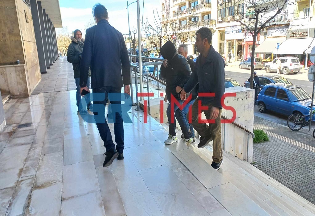 Προφυλακίστηκε ο 55χρονος που μαχαίρωσε για το… κοντοσούβλι
