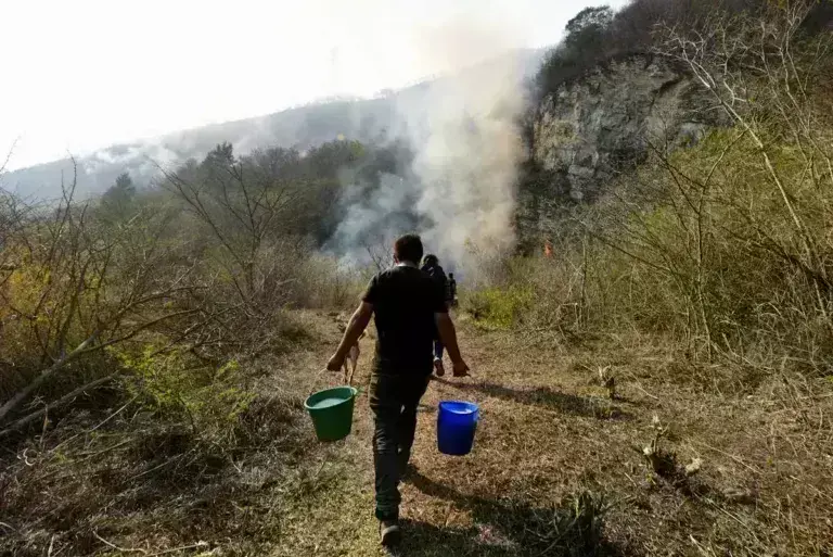 Κόλαση στο Μεξικό: 126 πυρκαγιές και ανθρώπινες απώλειες μετρά η χώρα της Βόρειας Αμερικής
