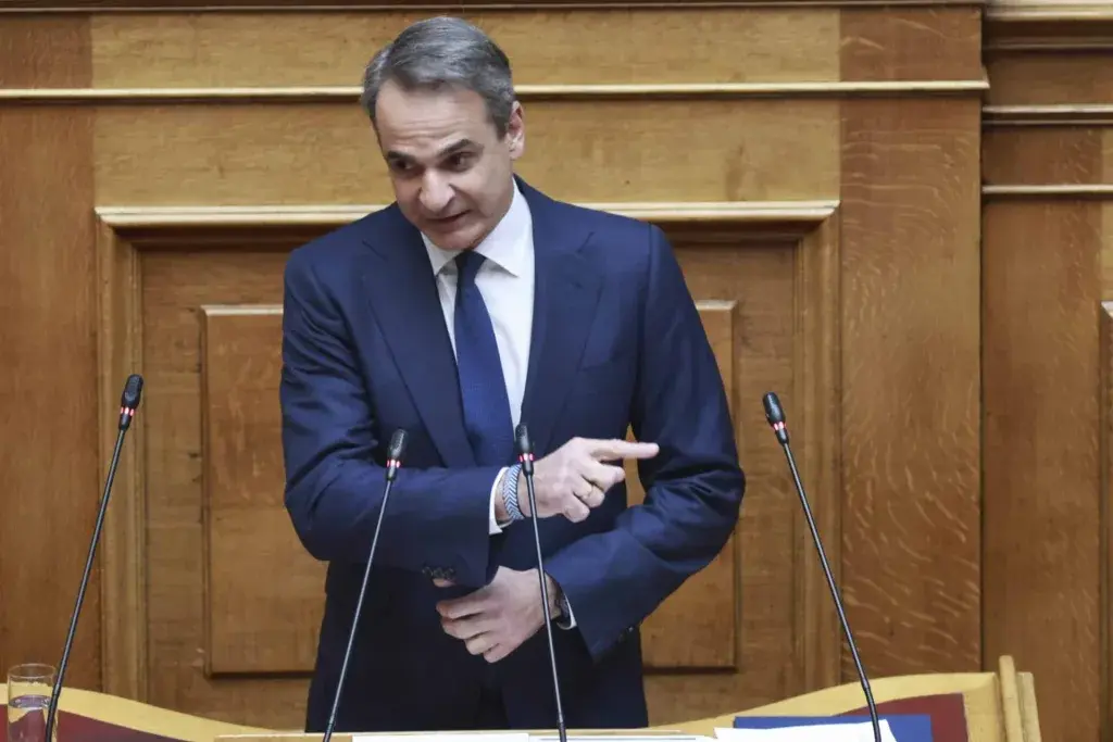 Μητσοτάκης σε Κουτσούμπα για τους sugar daddies: Ίσως φαντασιώνεστε την Ελλάδα ως κομμουνιστική χώρα