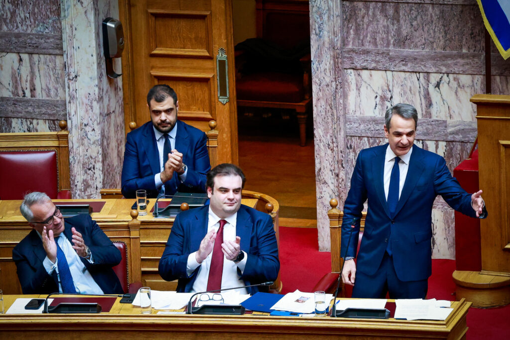 Μη κρατικά Πανεπιστήμια: Νόμος του κράτους με 159 ΝΑΙ η ιστορική μεταρρύθμιση